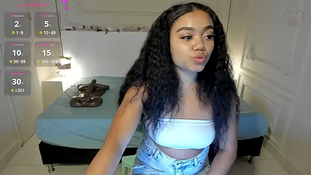Snapshot of JasmineRose7 chatting on 09-15-25, 01:44 JasmineRose7 online show from 09-15-25, 01:44