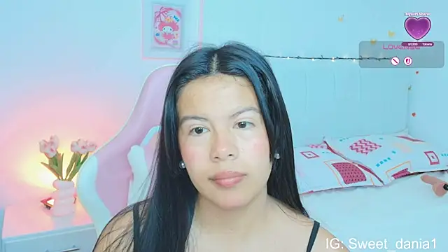 Snapshot of sweet_dania_ chatting on 09-13-25, 09:09 sweet dania online show from 09-13-25, 09:09