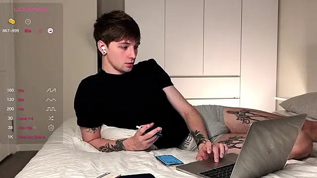 Calvin Polanski online show from 02-11-26, 05:29