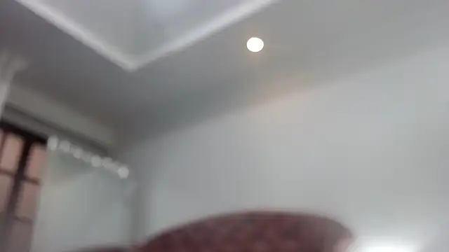 Snapshot of Kim_Lennon chatting on 03-09-25, 12:09 Kim Lennon online show from 03-09-25, 12:09