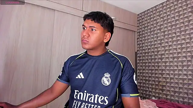 Matias Horny18 online show from 04-30-26, 04:14