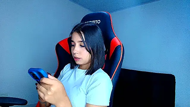 Rousse violett online show from 04-20-26, 12:13