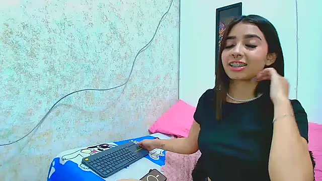 Rousse violett online show from 03-22-25, 11:31