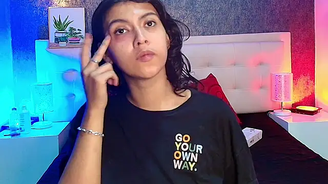 Snapshot of gabriela_cortez chatting on 02-28-25, 08:28 gabriela cortez online show from 02-28-25, 08:28