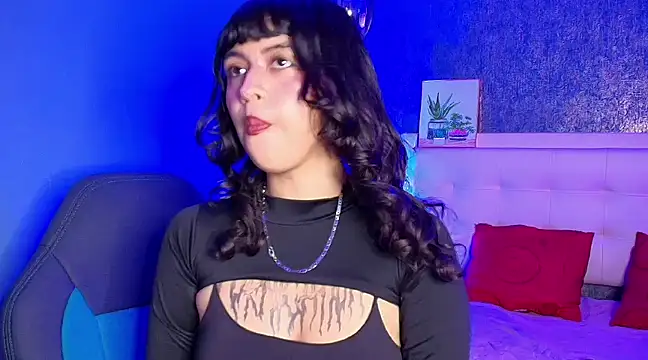 Snapshot of gabriela_cortez chatting on 03-06-25, 07:21 gabriela cortez online show from 03-06-25, 07:21