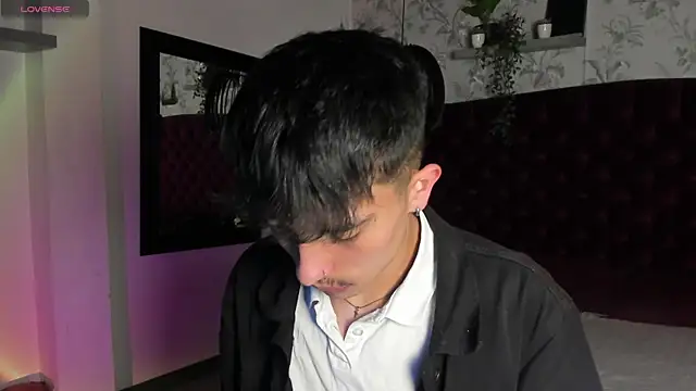 Snapshot of tim__fox chatting on 07-15-26, 12:34 tim fox online show from 07-15-26, 12:34