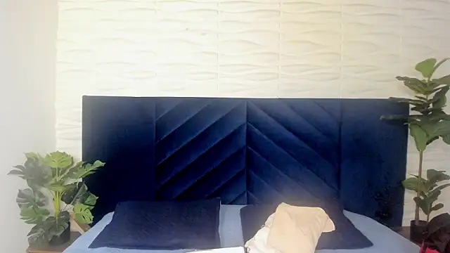 Snapshot of tim__fox chatting on 06-15-26, 11:54 tim fox online show from 06-15-26, 11:54