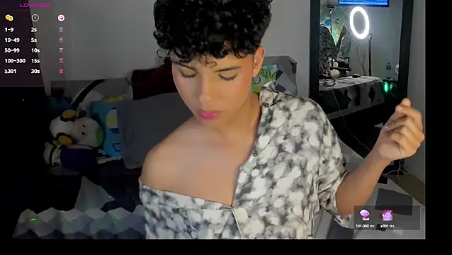 Snapshot of dani_angels__ chatting on 02-27-25, 05:40 dani angels online show from 02-27-25, 05:40