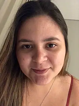 julinha2311 online show from 02-14-25, 12:51