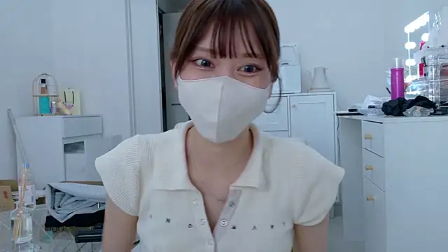 Snapshot of riken_jp chatting on 05-12-26, 01:13 riken jp online show from 05-12-26, 01:13