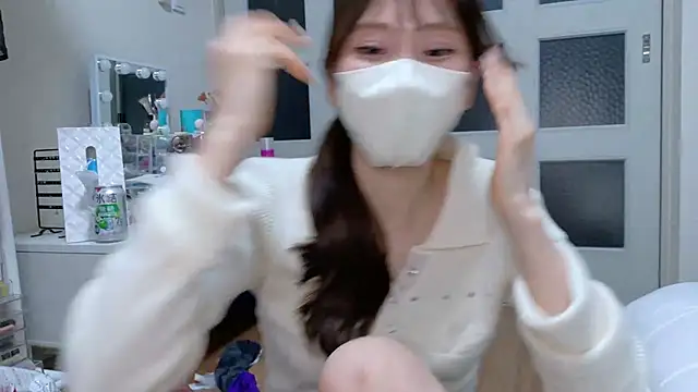 Snapshot of riken_jp chatting on 04-18-26, 02:52 riken jp online show from 04-18-26, 02:52