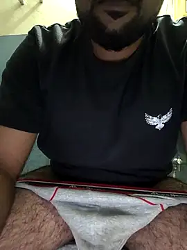 Snapshot of 13lusty chatting on 10-11-25, 09:32 13lusty online show from 10-11-25, 09:32
