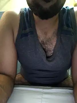 Snapshot of 13lusty chatting on 10-12-25, 06:15 13lusty online show from 10-12-25, 06:15