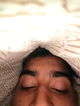 Snapshot of 13lusty chatting on 10-28-25, 04:50 13lusty online show from 10-28-25, 04:50