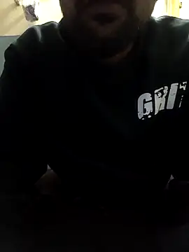 Snapshot of 13lusty chatting on 11-25-25, 03:18 13lusty online show from 11-25-25, 03:18