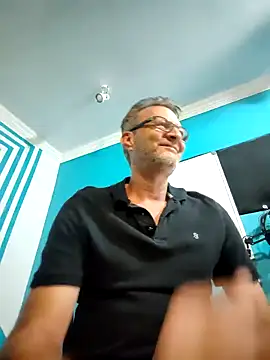 Snapshot of itsmeyes69 chatting on 01-29-25, 05:35 itsmeyes69 online show from 01-29-25, 05:35