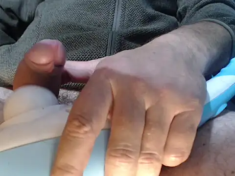 itsmeyes69 online show from 12-04-25, 11:15