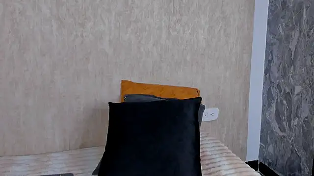 Snapshot of StefanyRousse chatting on 09-22-25, 11:27 StefanyRousse online show from 09-22-25, 11:27