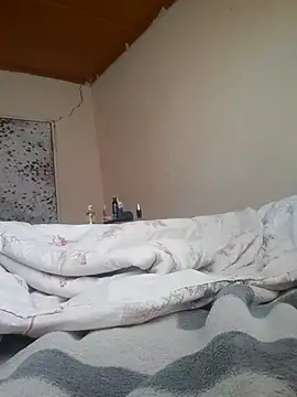 Snapshot of daddysgirly20 chatting on 11-25-25, 05:30 daddysgirly20 online show from 11-25-25, 05:30