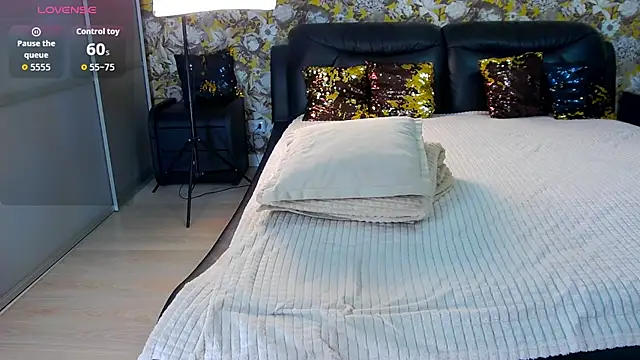 LiaStef online show from 04-02-26, 09:16