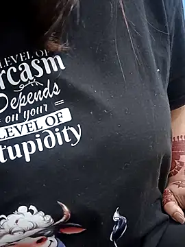 Snehalive online show from 12-18-25, 05:34