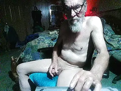 Snapshot of Aldick68 chatting on 03-17-25, 10:49 Aldick68 online show from 03-17-25, 10:49