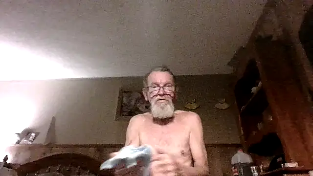 Snapshot of Aldick68 chatting on 02-15-25, 09:28 Aldick68 online show from 02-15-25, 09:28