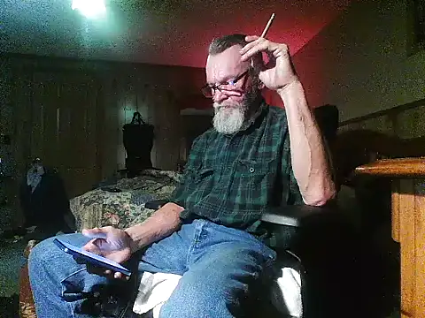 Snapshot of Aldick68 chatting on 03-13-25, 01:32 Aldick68 online show from 03-13-25, 01:32