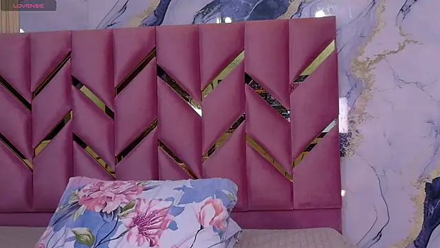 hotiergirl online show from 02-02-26, 12:04