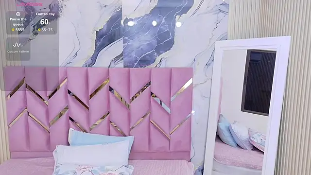 hotiergirl online show from 12-04-25, 12:26