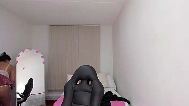  Daniela hot 1 online show from 02-23-25, 03:24