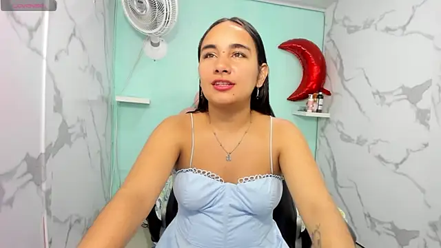 Snapshot of Maylin_horny19 chatting on 06-04-26, 03:11 Maylin horny19 online show from 06-04-26, 03:11