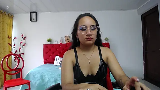 Maylin horny19 online show from 03-21-26, 07:07