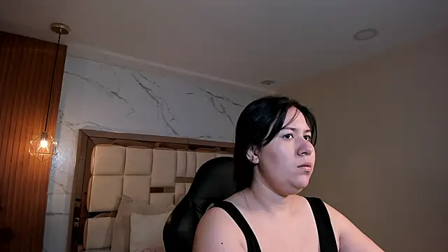 zoes milee online show from 02-05-26, 11:28