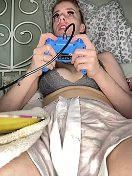 VioletxBlue online show from 05-02-26, 11:59