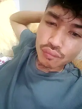 Snapshot of MysticalTylerAKXylo chatting on 09-21-25, 02:11 MysticalTylerAKXylo online show from 09-21-25, 02:11