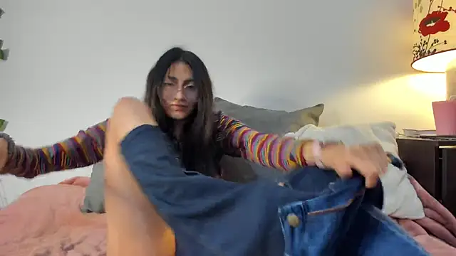 Snapshot of lemtosh chatting on 10-09-25, 01:28 lemtosh online show from 10-09-25, 01:28