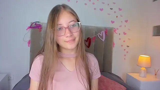 Snapshot of Dahlia_Rousse chatting on 03-15-25, 07:59 Dahlia Rousse online show from 03-15-25, 07:59