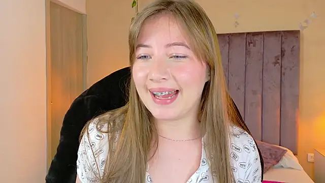 Dahlia Rousse online show from 03-01-26, 02:44