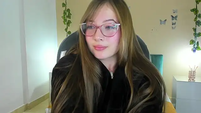 Dahlia Rousse online show from 12-20-25, 01:41