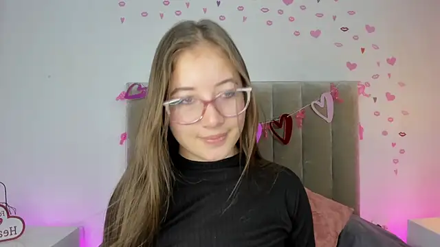 Snapshot of Dahlia_Rousse chatting on 03-04-25, 11:22 Dahlia Rousse online show from 03-04-25, 11:22