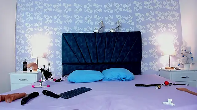 SalomeSimonz online show from 01-11-26, 07:43