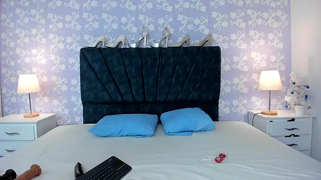 Snapshot of SalomeSimonz chatting on 01-18-26, 07:28 SalomeSimonz online show from 01-18-26, 07:28