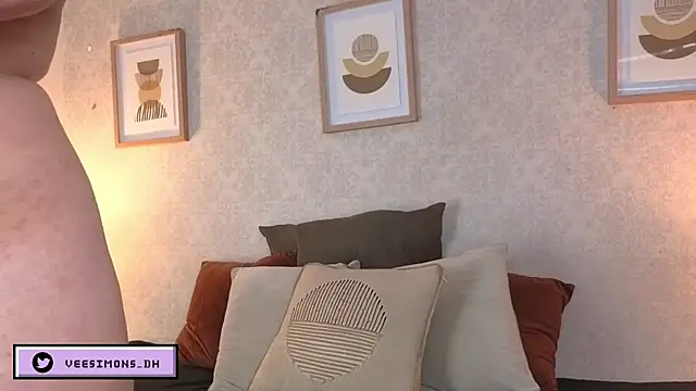 Veronica simons online show from 03-17-26, 09:18