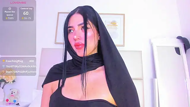 taylorsmiiith  online show from 04-18-26, 07:58