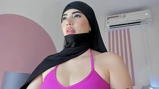 taylorsmiiith  online show from 01-09-26, 08:16