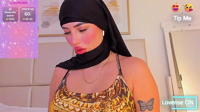 taylorsmiiith  online show from 02-25-26, 07:14