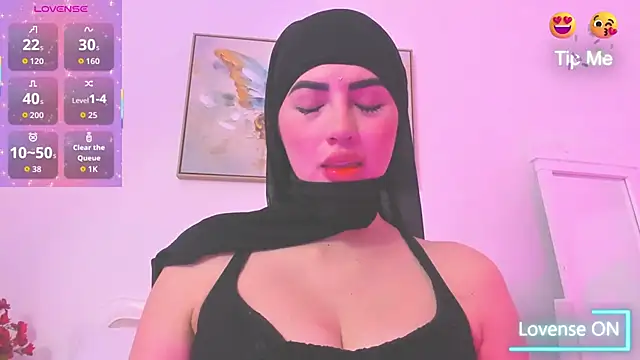 taylorsmiiith  online show from 12-04-25, 08:19