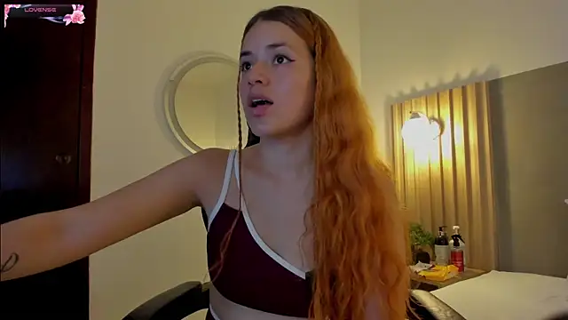 alliss ginger  online show from 11-17-25, 01:59