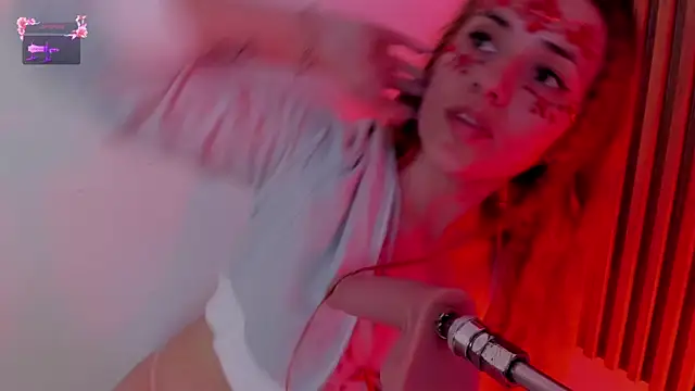 alliss ginger  online show from 10-31-25, 08:27